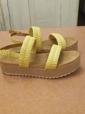 Cat & Jack Yellow Braided Platform Sandals